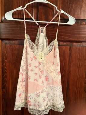 Francesca's Collections Pink Floral Lace-Trimmed Chemise